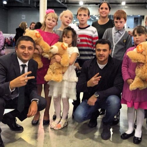 Вологодские ребята приняли участие в благотворительном показе шоу "Фиксики"в городе Москве
